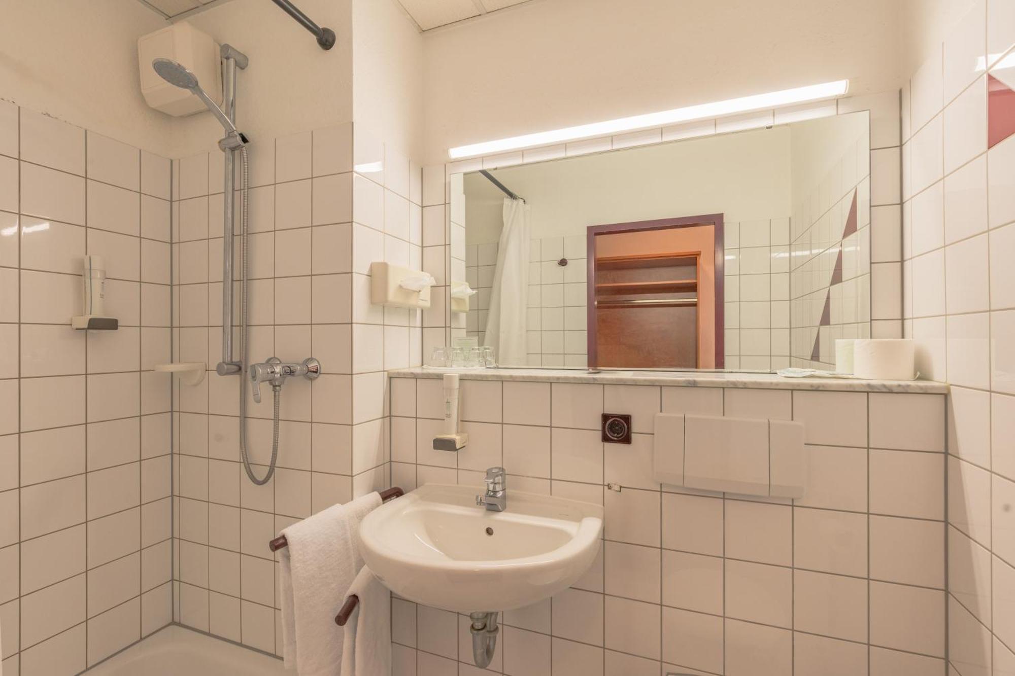 Euro-Hotel カッペル・グラーフェンハウゼン エクステリア 写真